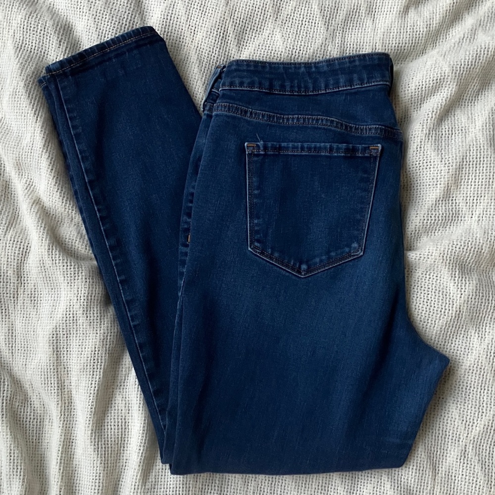 Old Navy Women's Deep Blue Skinny Jeans